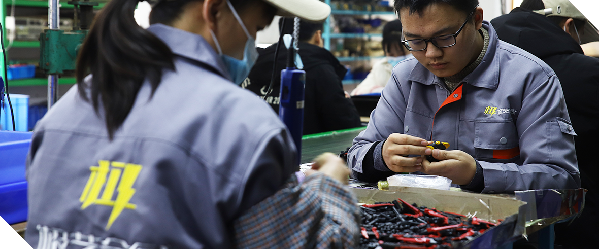 20年經驗的精品玩具生產團隊 20年經驗的精品玩具生產團隊