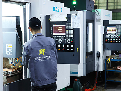 極藝模具生產設備