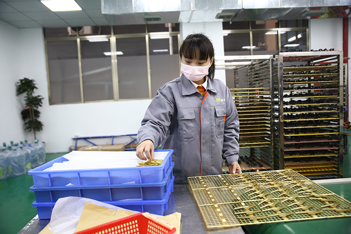 極藝噴油部產品制作