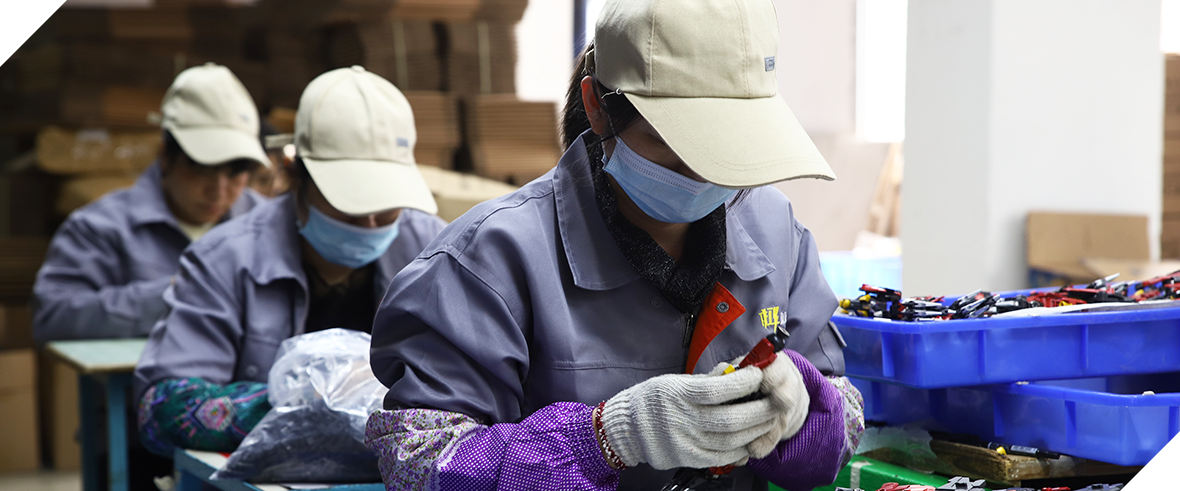 20年經驗的精品玩具生產團隊 20年經驗的精品玩具生產團隊